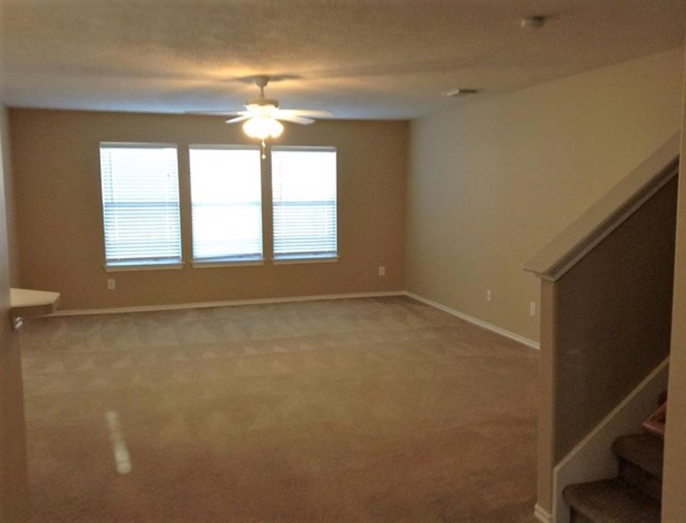 8030 Echinacea Dr, Baytown TX  77521-6502 exterior