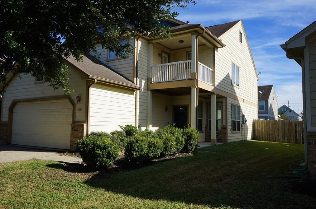 3023 Edgewick Elm St, Fresno, TX 77545