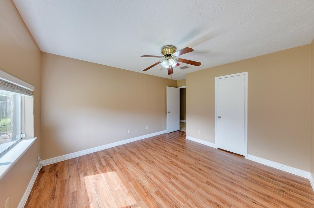 7111 Ln Entrada, Houston TX  77083-2908 exterior