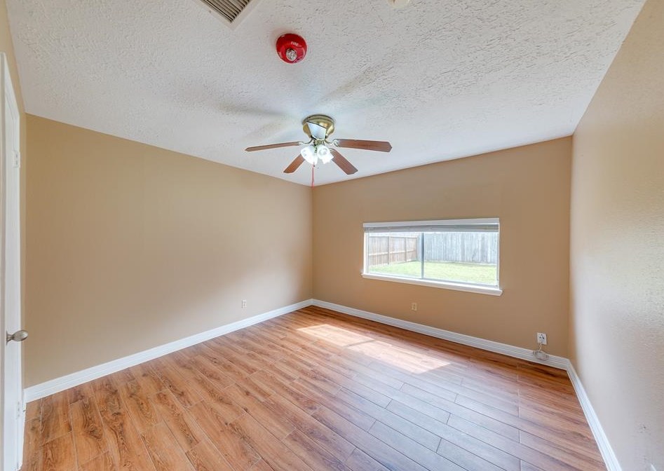 7111 Ln Entrada, Houston TX  77083-2908 exterior