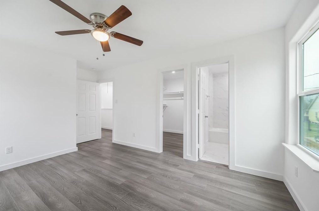 7804 Crestview Dr, Houston TX  77028-2503 exterior
