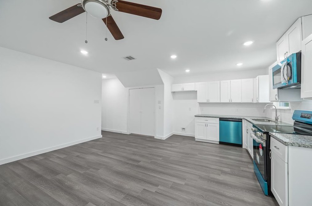 7804 Crestview Dr, Houston TX  77028-2503 exterior
