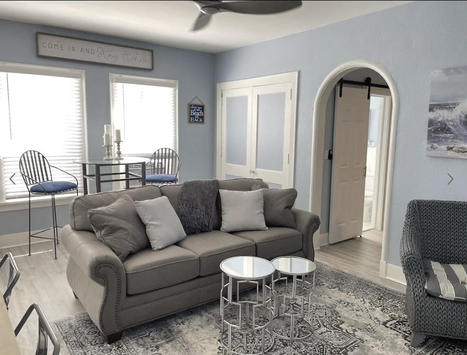 725 Broadway #3, Galveston, TX 77550