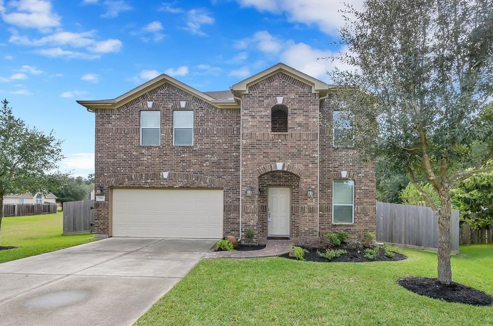 946 Fife Dr, Conroe, TX 77301