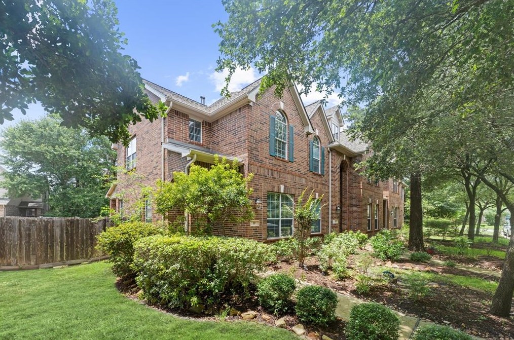 19 Avenswood Pl, Spring, TX 77382-1799