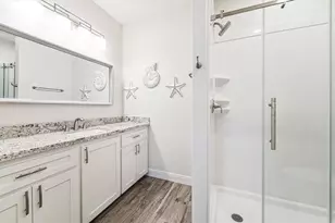 430 Amanda Cir, Tiki Island, TX 77554 - Photo 36