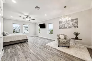 430 Amanda Cir, Tiki Island, TX 77554 - Photo 20