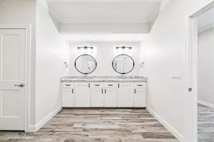 430 Amanda Cir, Tiki Island, TX 77554 - Photo 24