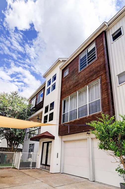 616 Lester St, Houston, TX 77007