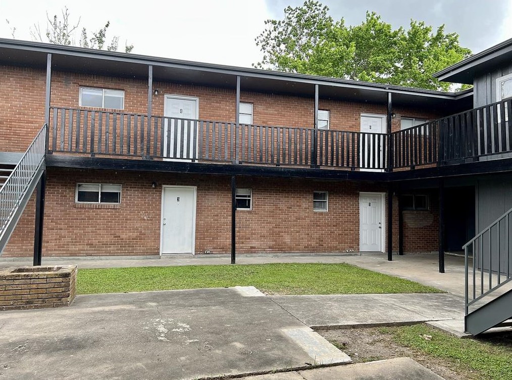 6518 Weston St #8, Houston, TX 77021