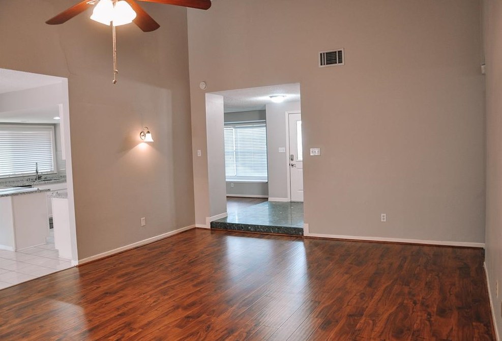 2931 Colony Dr, Sugar Land TX  77479-1207 exterior