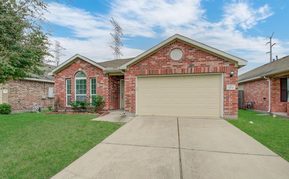 1434 Daffodil Rd, Missouri City TX  77489-3292 exterior