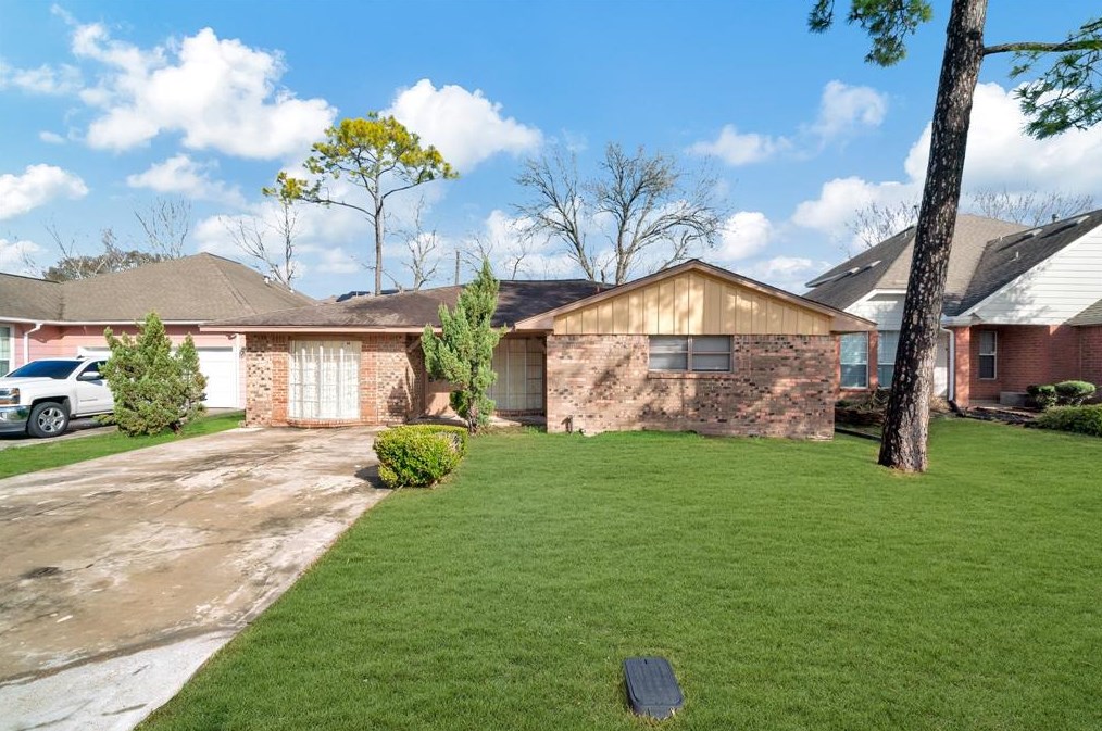 5201 Jezebel St, Houston, TX 77033
