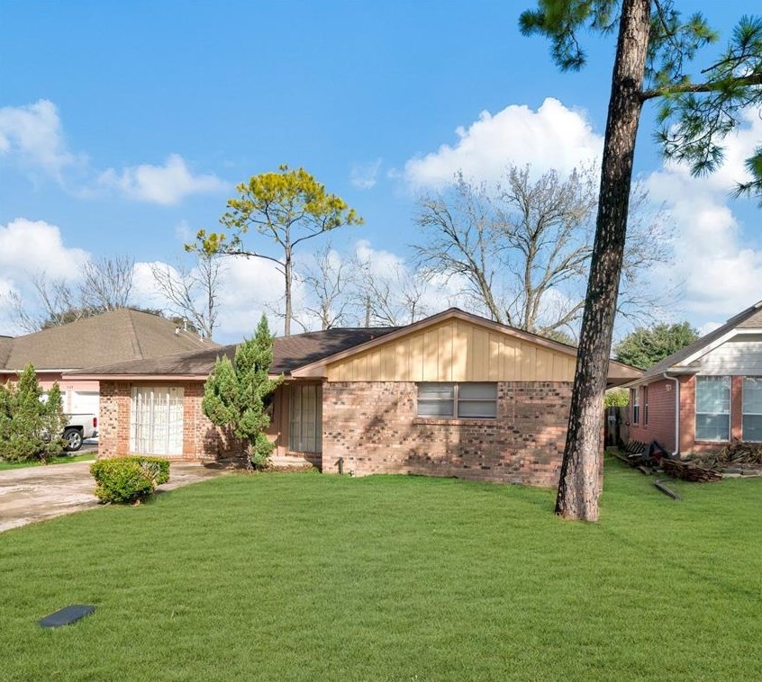 5201 Jezebel St, Houston TX  77033-4206 exterior