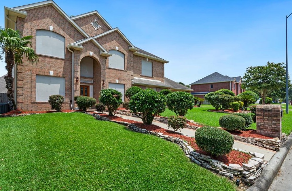 18714 Aquatic Dr, Humble, TX 77346