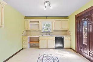 500 S Walnut St, Tomball, TX 77375 - Photo 18