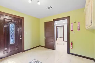 500 S Walnut St, Tomball, TX 77375 - Photo 20