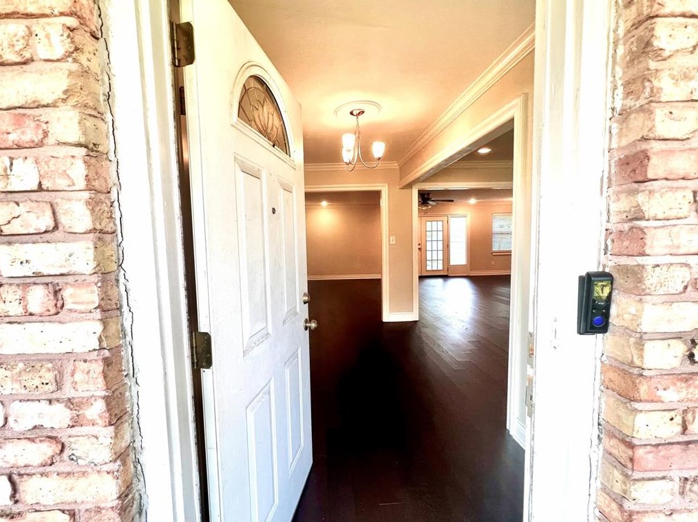 5802 Bellfort St, Houston TX  77033-2144 exterior