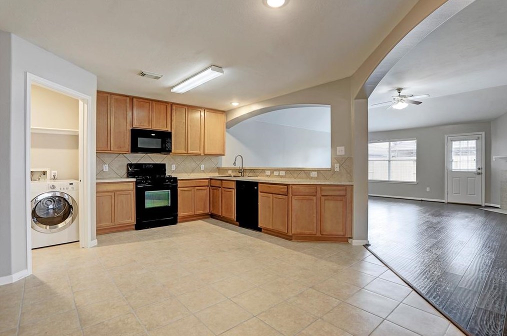 8231 Hardy Elm St, Spring TX  77379-3795 exterior