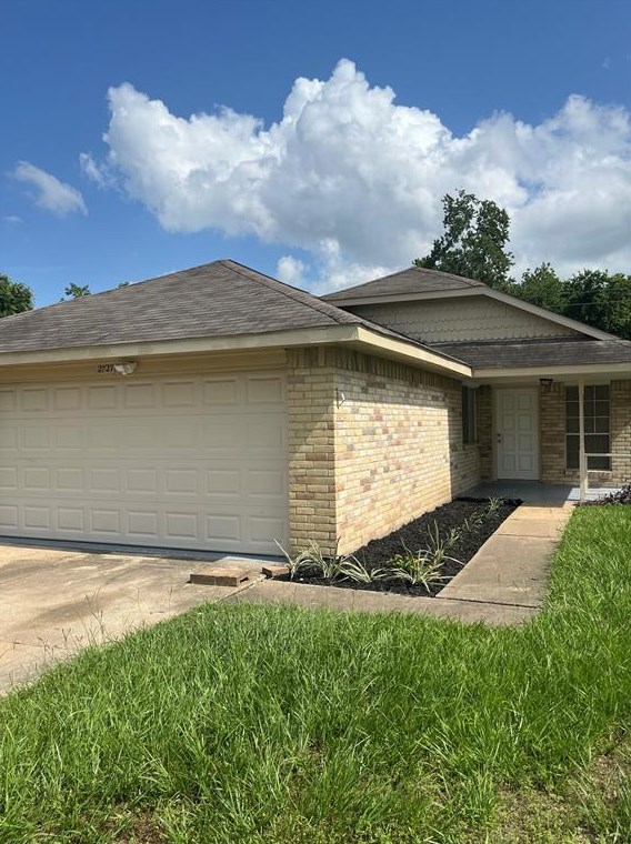 2727 Dove Country Dr, Stafford, TX 77477-6025