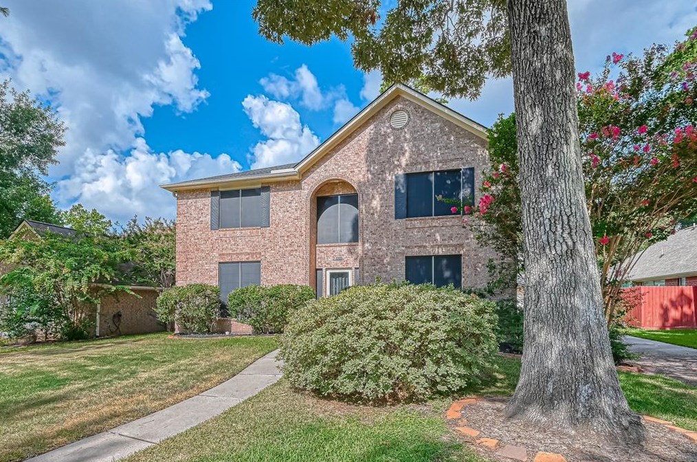 16315 Pitcairn Dr, Tomball, TX 77377-9065