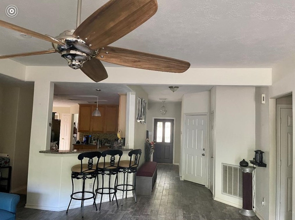 115 S Merryweather Cir, Conroe, TX 77384