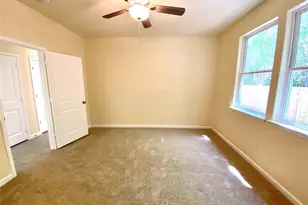 4947 Leamathew St, Houston, TX 77045 - Photo 10