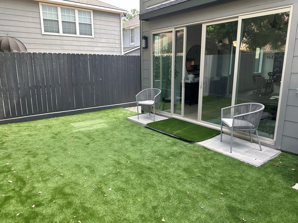 602 Clay St, Houston TX  77019-4464 exterior