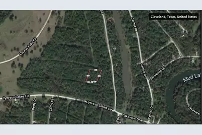 212 Carpenter Drive, Cleveland, TX 77327 - Photo 2