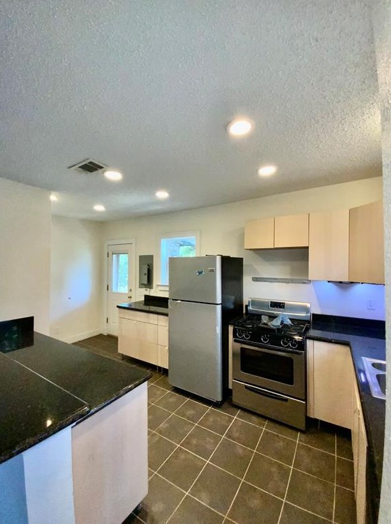 409 Saulnier St, Houston TX  77019-4732 exterior