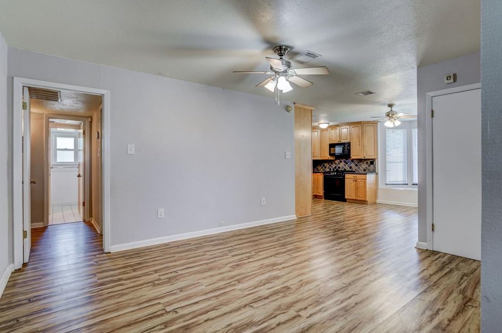 11922 Rhinebeck Dr, Houston, TX 77089