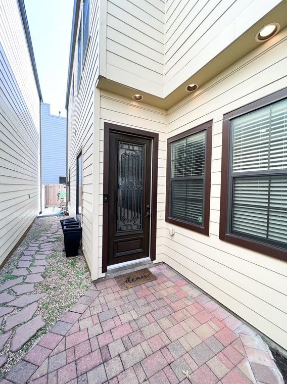 5516 Nolda St, Houston, TX 77007-4318