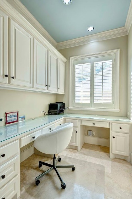 39 Knipp Rd, Houston TX  77024-7114 exterior