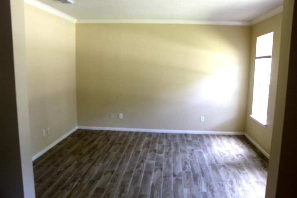 9327 Antwerp Cv, Houston TX  77070-2000 exterior