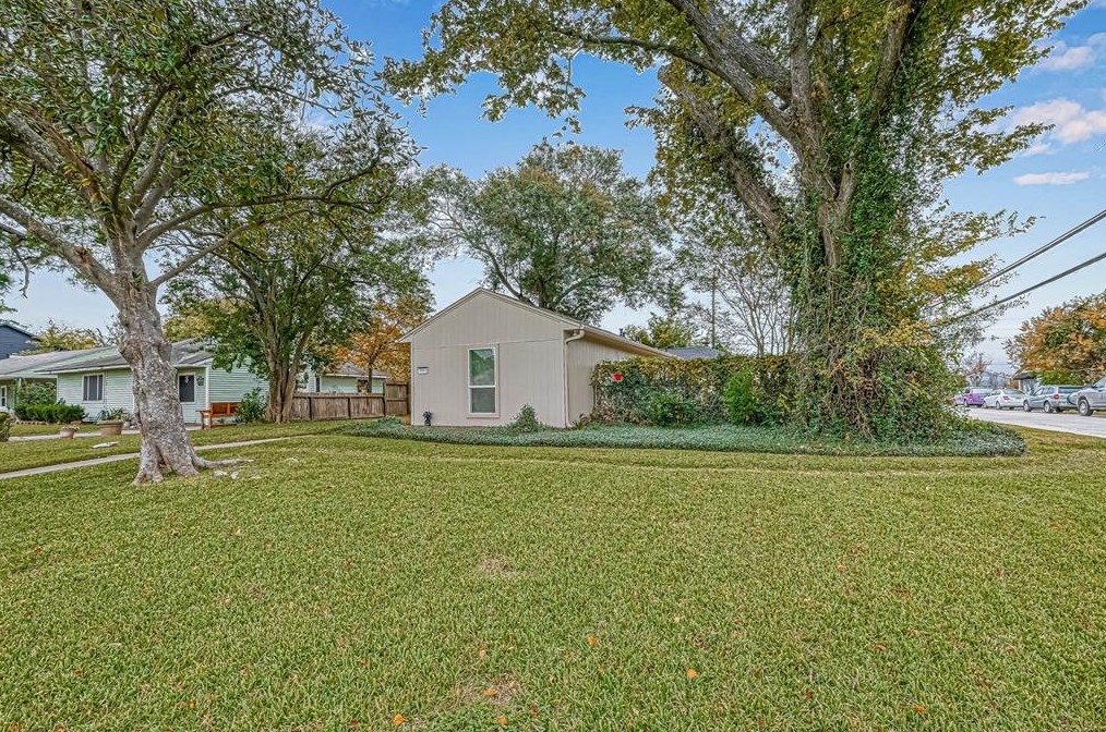 4902 Eppes St, Houston, TX 77021