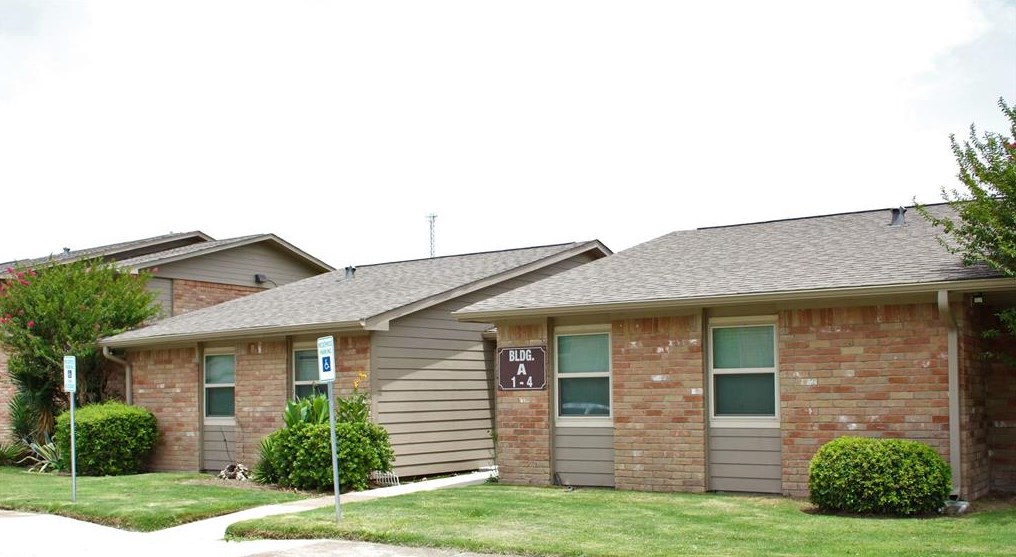 304 Krenek Rd #6, Crosby, TX 77532