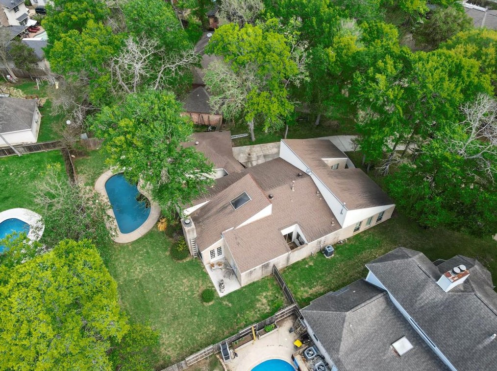 1707 Surrey Ct, Richmond, TX 77406