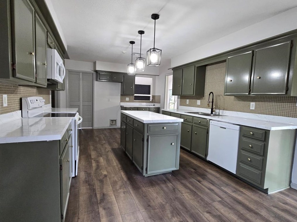16403 Wolverton Dr, Spring TX  77379-7435 exterior