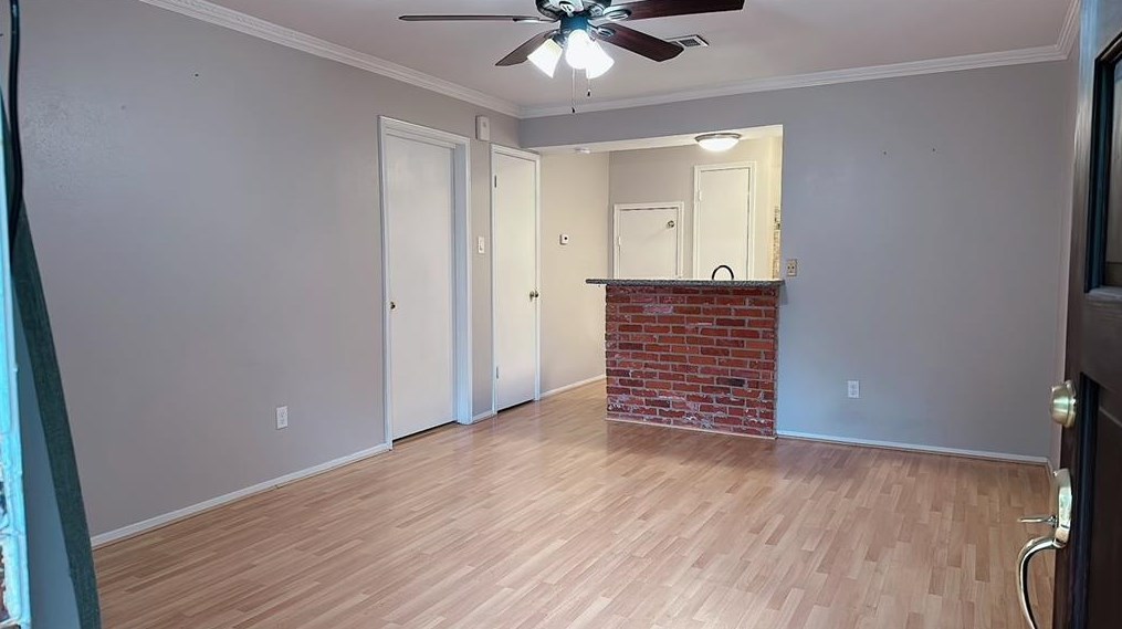 843 Wax Myrtle #a, Houston, TX 77079