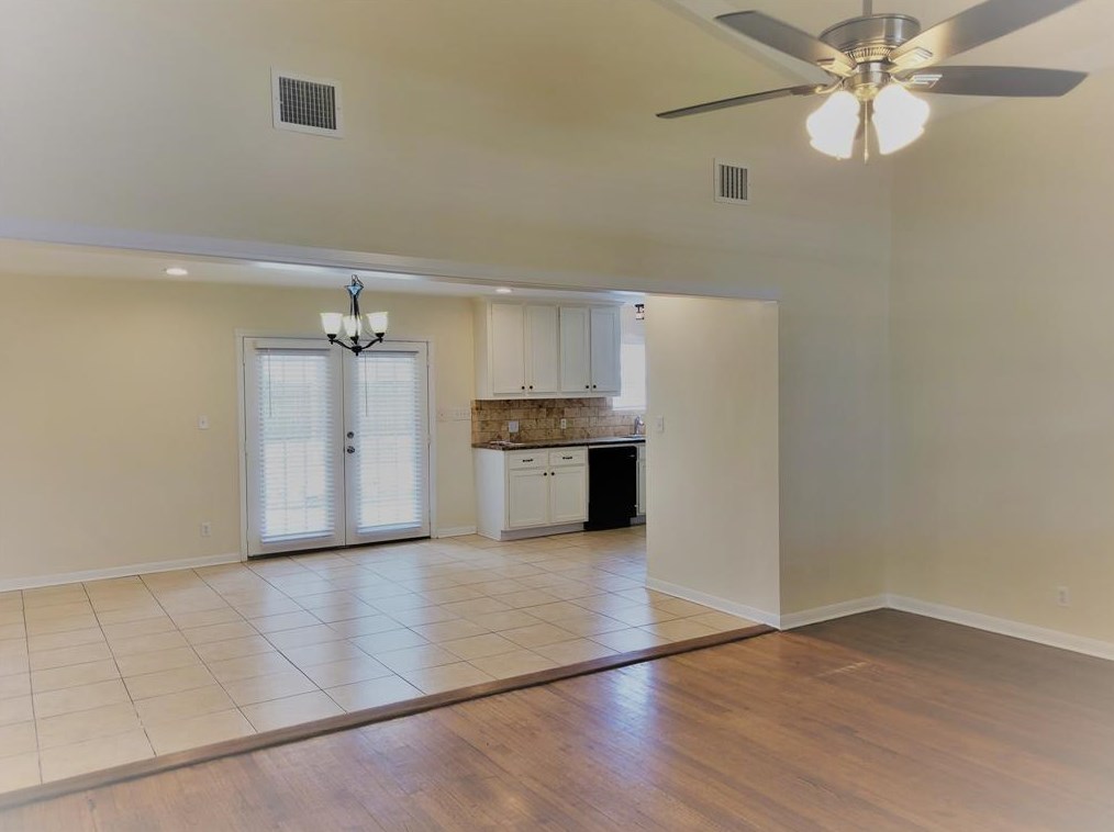 8330 Wynbrook St, Houston, TX 77061