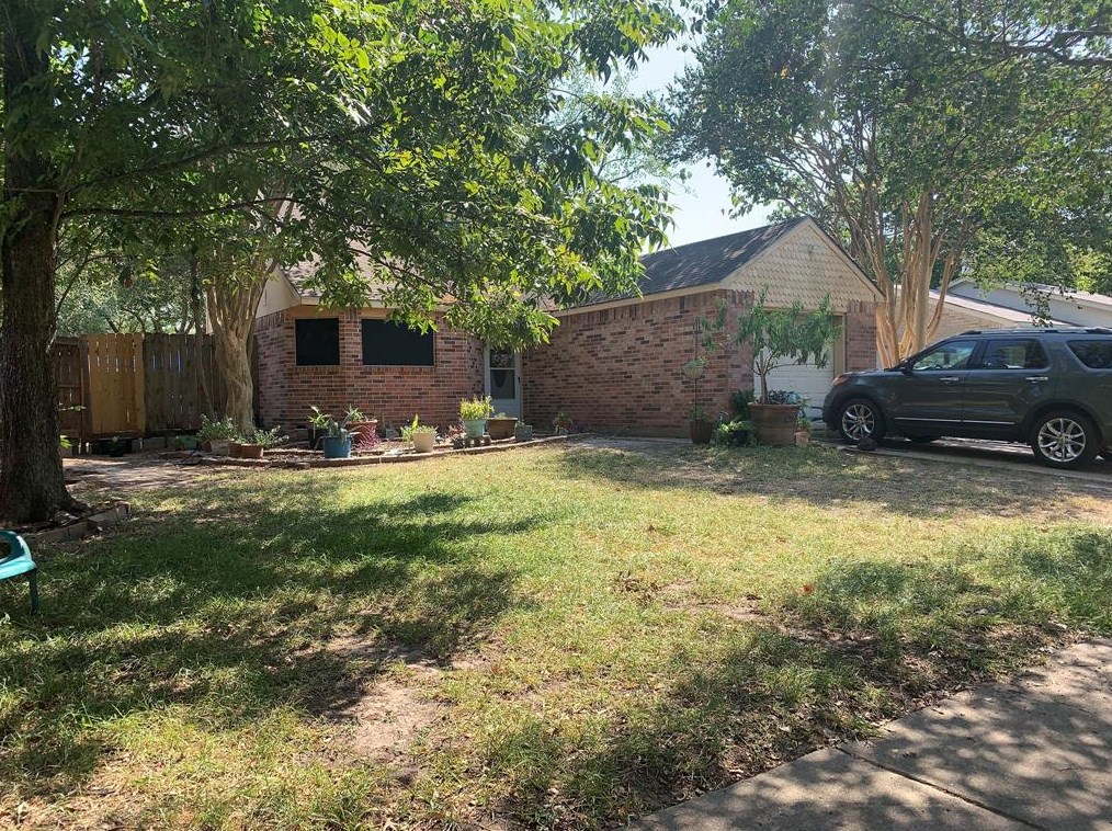 13723 Smokey Trail Dr, Houston, TX 77041-1618