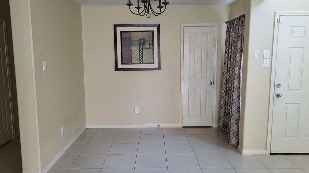 16922 Sloandale Ct, Houston, TX 77073-3545