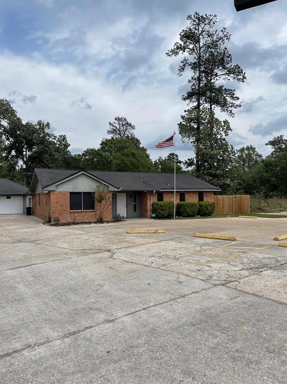 119 Oakwood Dr, Spring, TX 77386