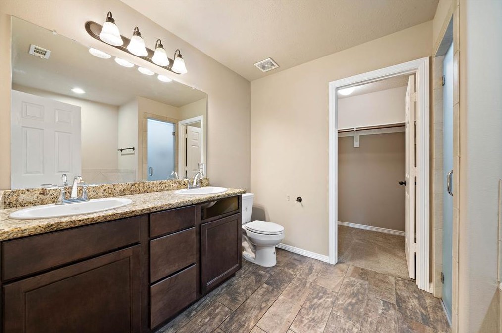 5627 Knox St, Houston TX  77091-2212 exterior