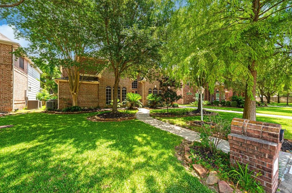 17914 Hampton Oak Dr, Spring, TX 77379-6153