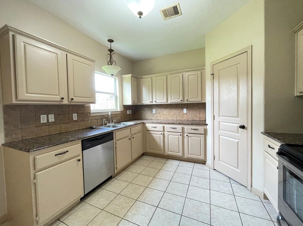 20719 Cypress Breeze Dr, Cypress TX  77433-1731 exterior