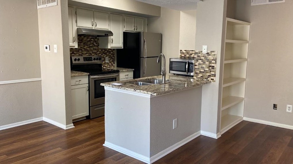 1515 Sandy Springs Rd # 2708, Houston, TX