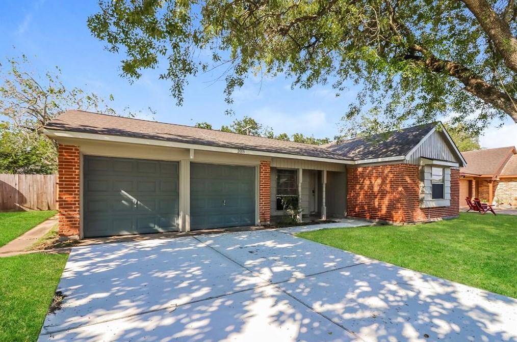 2008 Fairfield Ct N, League City, TX 77573