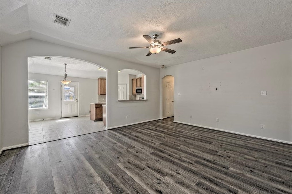 20507 Spring Aspen Ln, Spring, TX 77388-5542