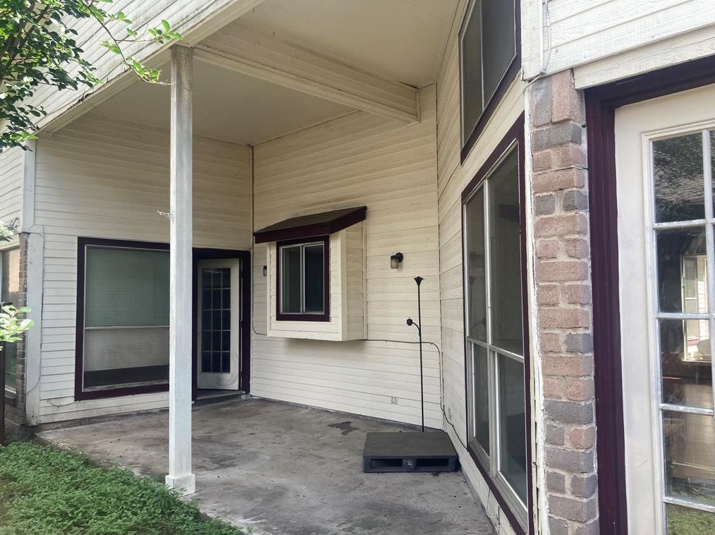 7007 Marisol Dr, Houston TX  77083-2305 exterior
